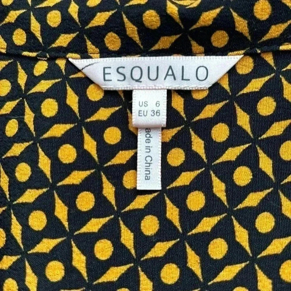 🔥Esqualo🔥 | Gold and  black patterned button up blouse - Picture 5 of 11